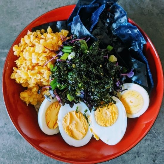 Egg-Topped Quinoa Bowl with Kale