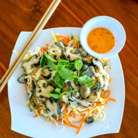 Vietnamese squid salad (1)