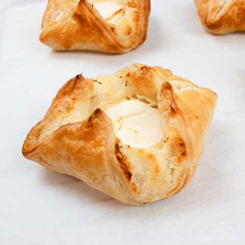 Paniers Feuilletés | Goat Cheese Puff Pastry Baskets